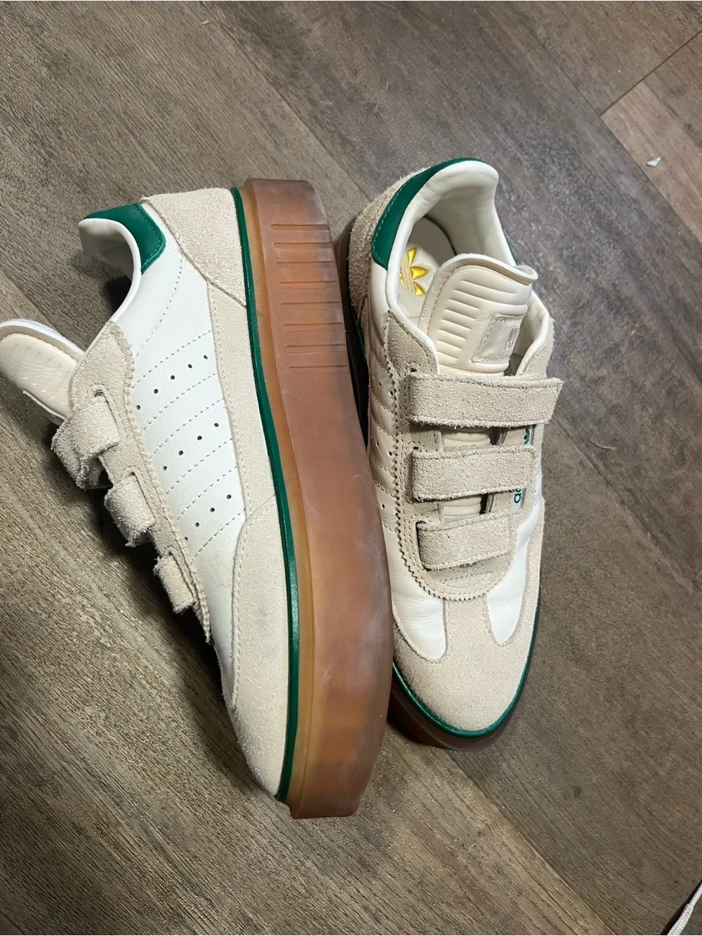 Ivy Park x adidas Women’s Super Sleek 3 Strap 'Wonder White Gum'